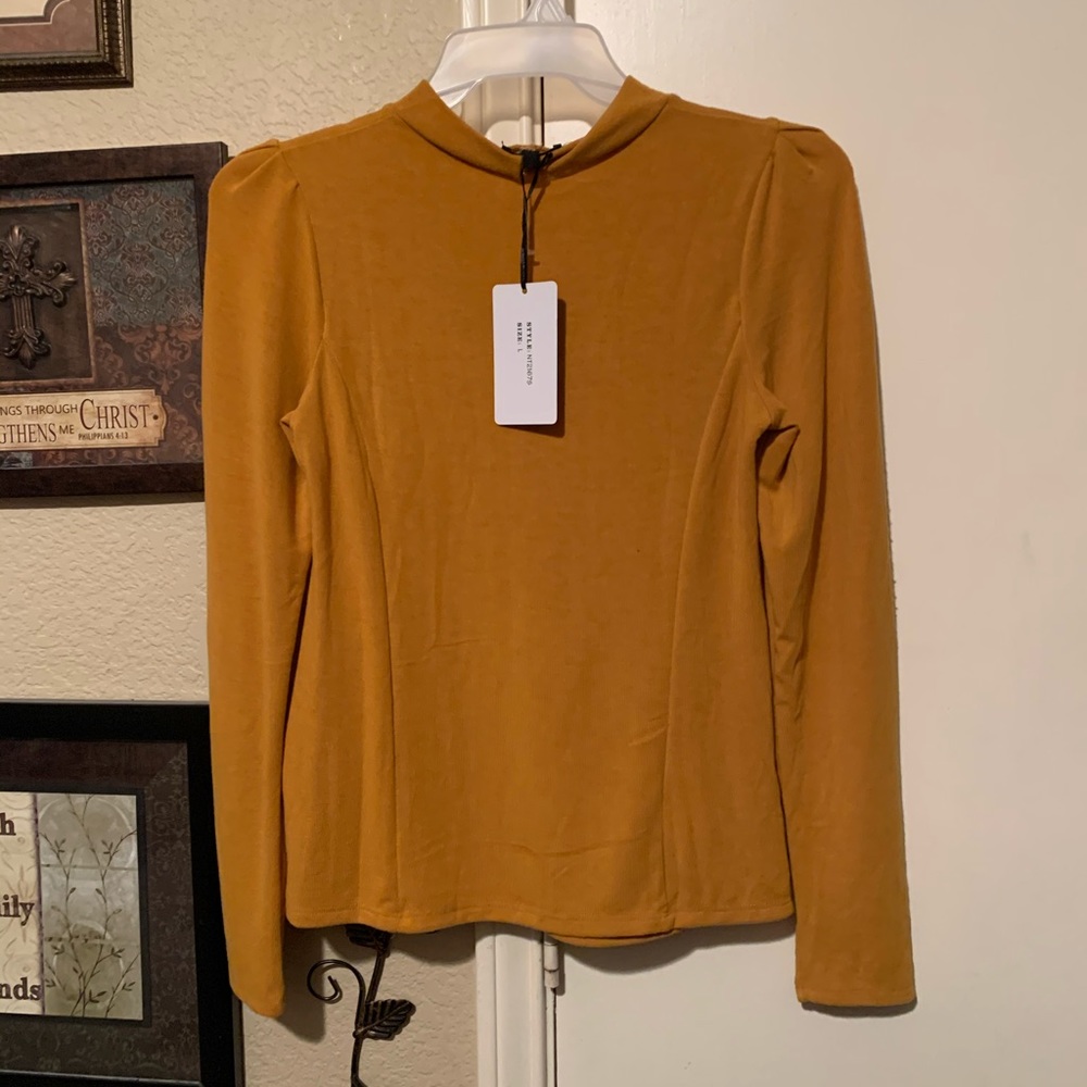 Bundle New mustard color blouse